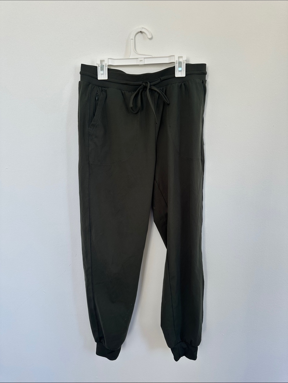 Women’s green Jogger Pants - Drawstring Waist